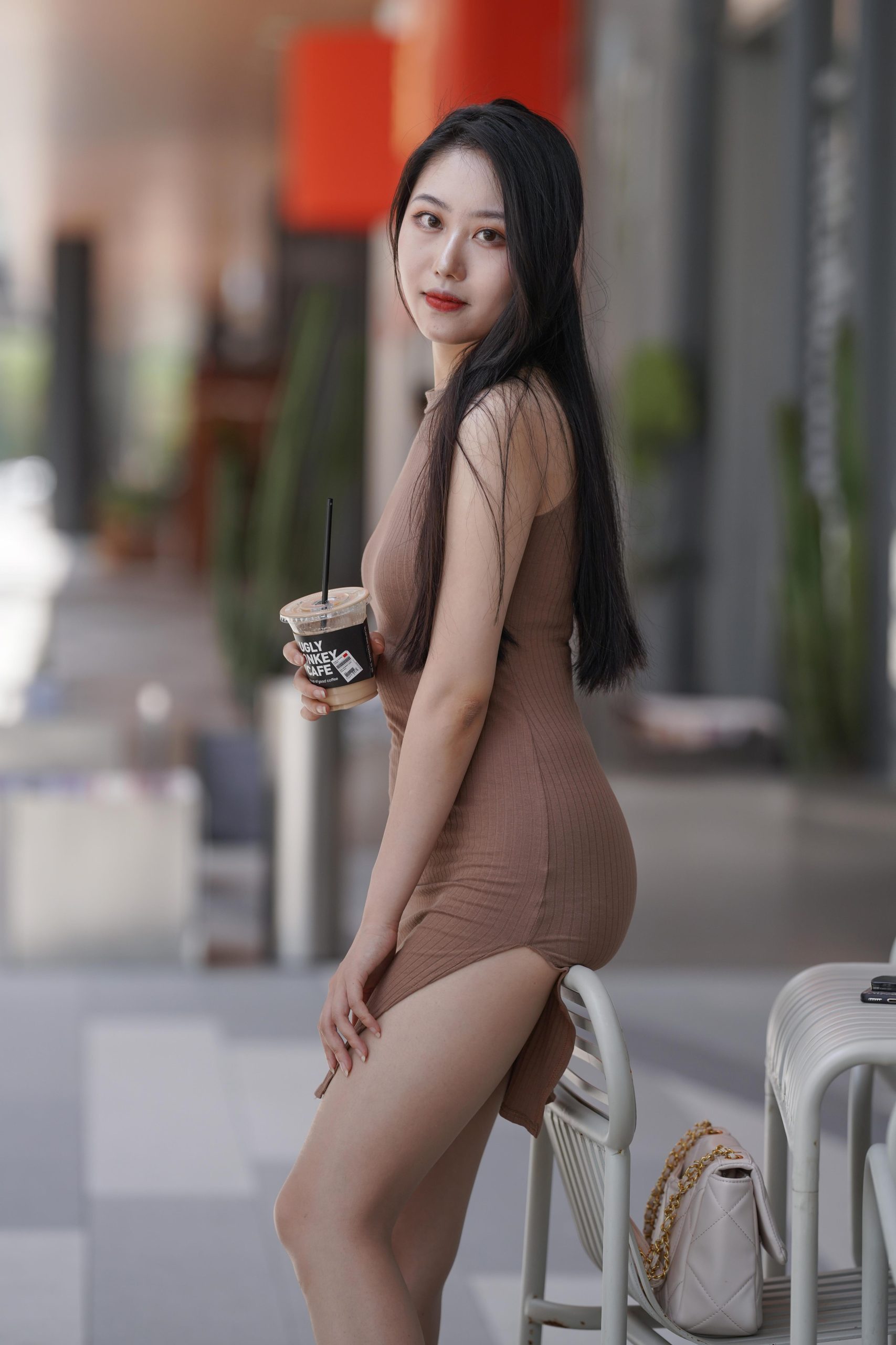 棕色紧身裙[398P-4.4GB]